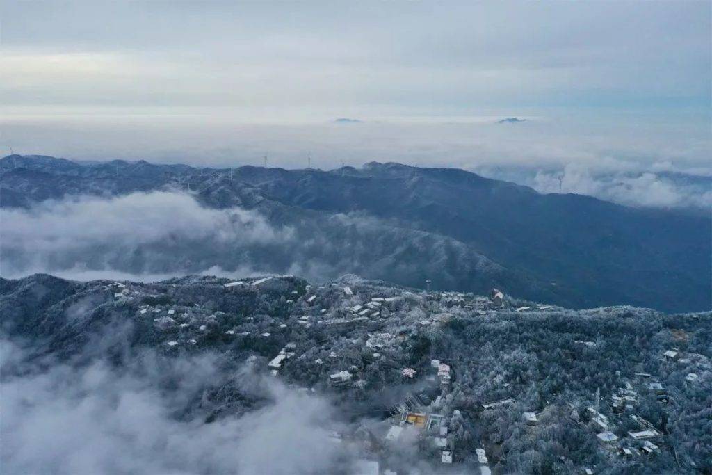 2021登高迎新祈福新年鸡公山邀您免费来登山