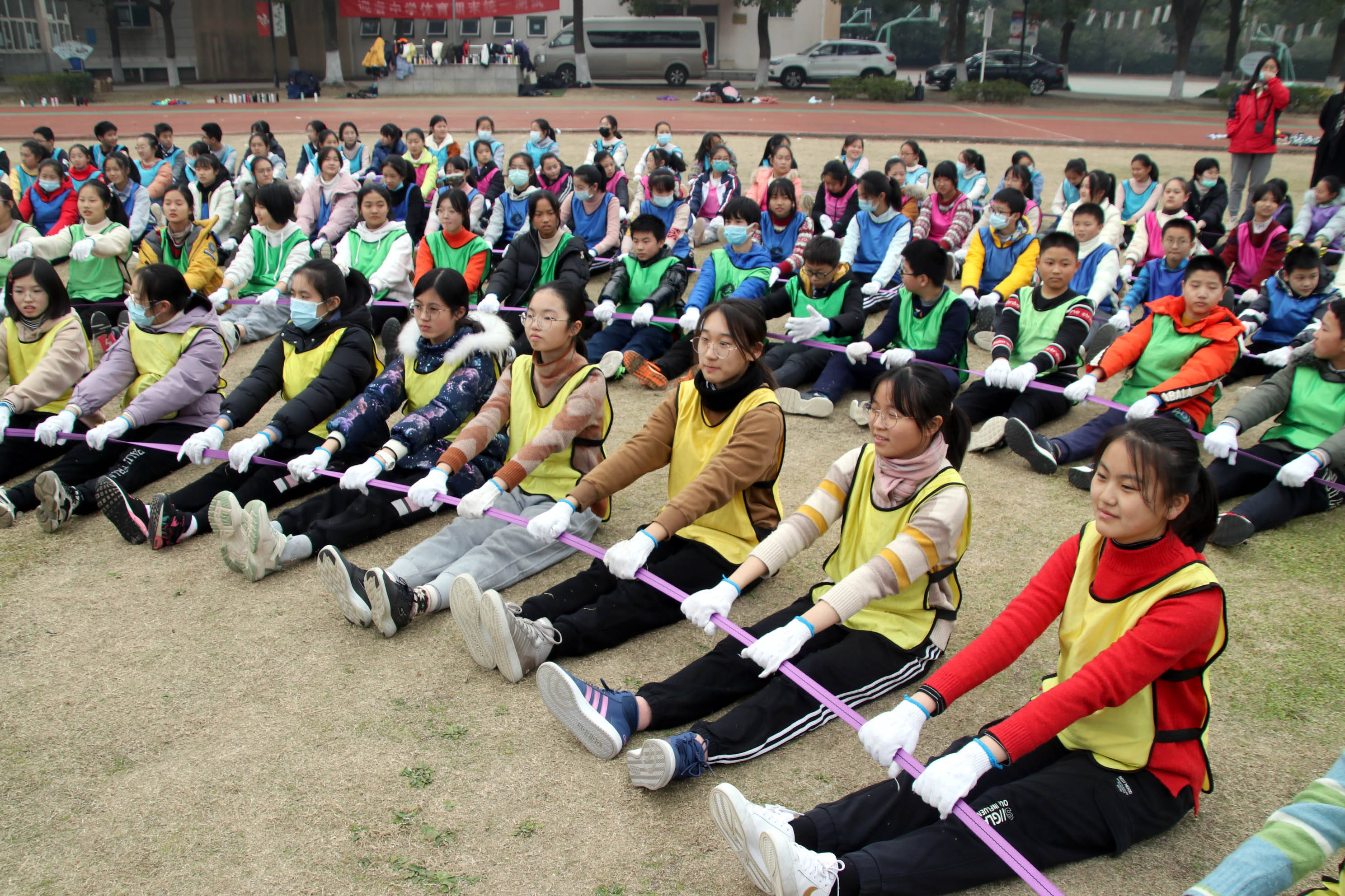 苏州市吴中区迎春中学开展"团体拓展训练进校园"活动