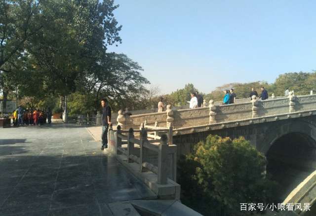 游客花40元看赵州桥，却发现古桥变新桥，被骗了实在痛心！