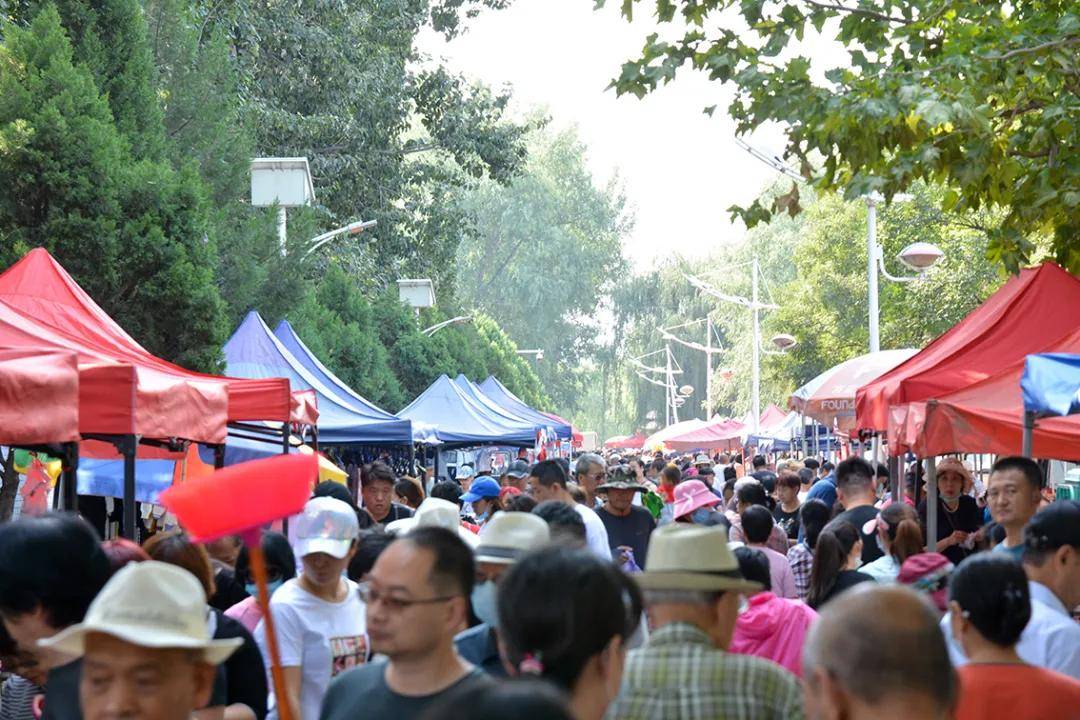 地址:北京市房山區韓村河農貿市場周邊開集日期:每週六,週日07:00-13