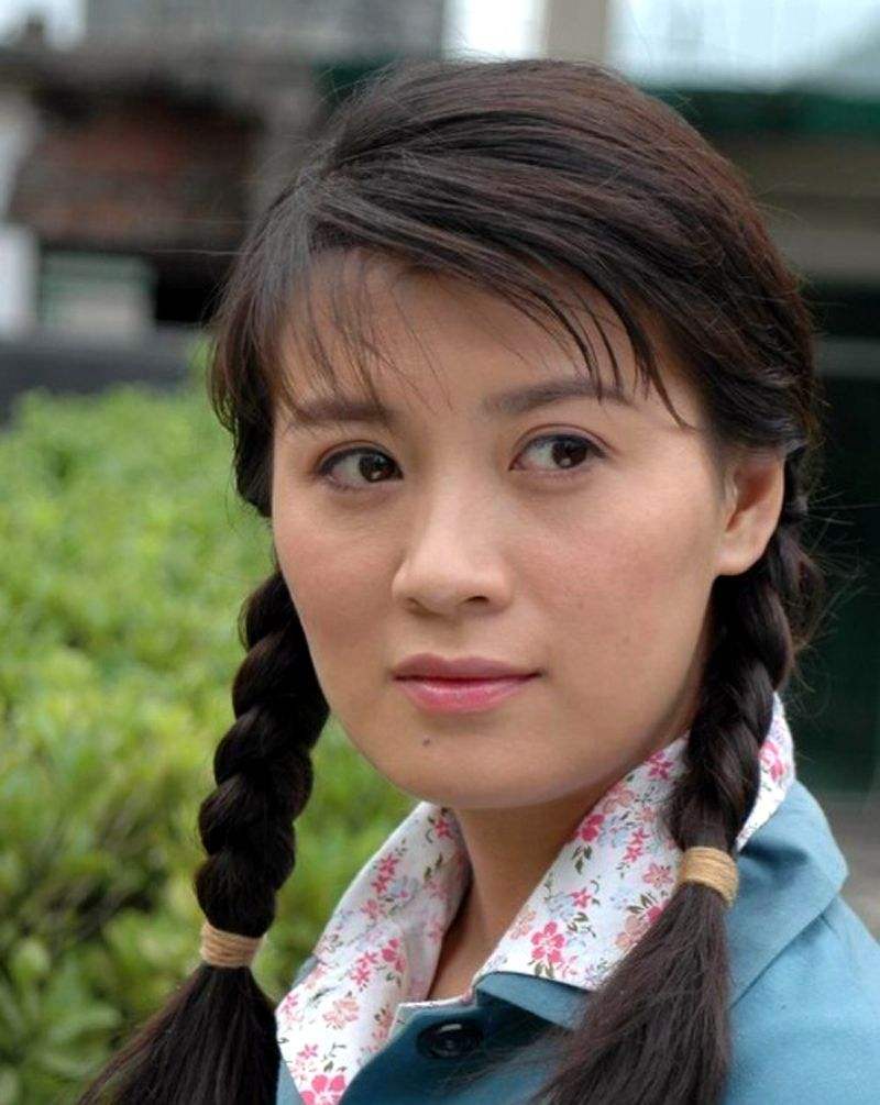 陈道明喜爱的史兰芽,三婚嫁大13岁李幼斌,48岁穿红裙跳舞好美