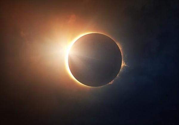 古人关于太阳的传说是什么？在古代就有人观察日食？历史首次！