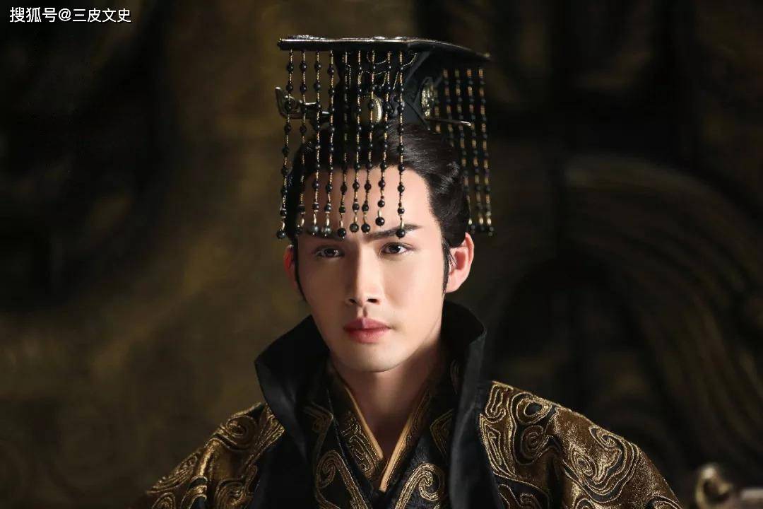 秦始皇做为历史上首位皇帝拥有数千后宫佳丽为何无一人被封后