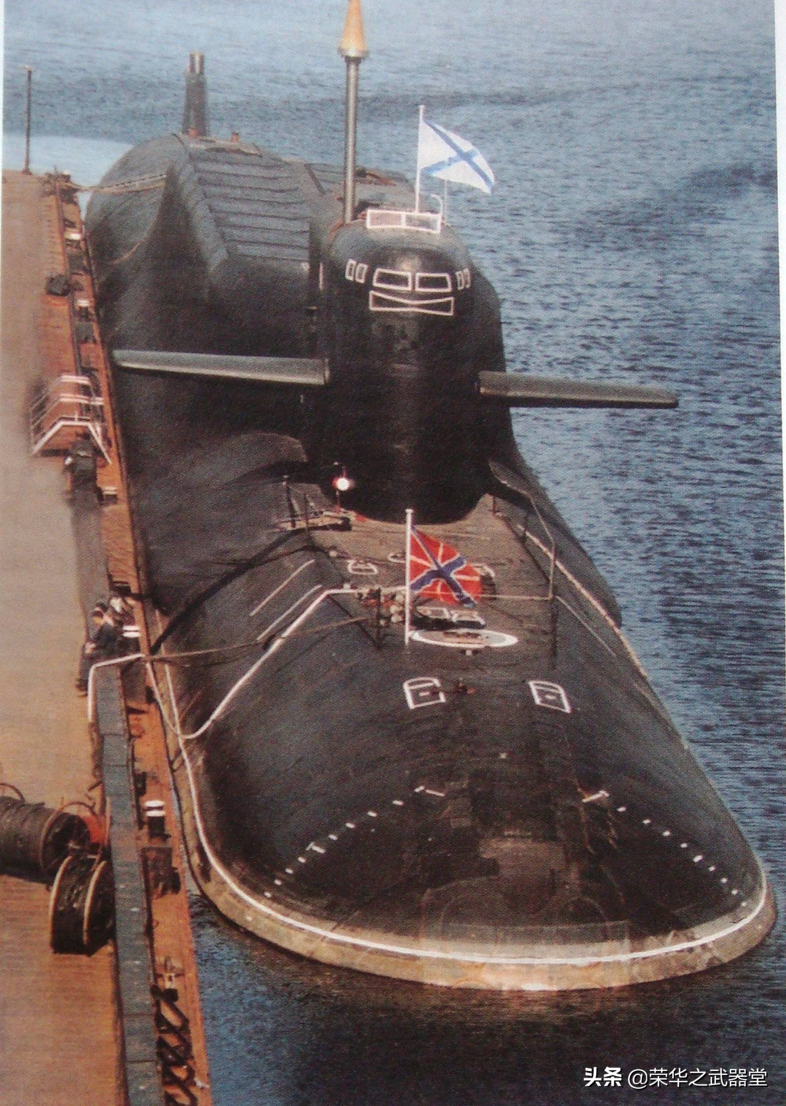 水舰队潜水艇图片