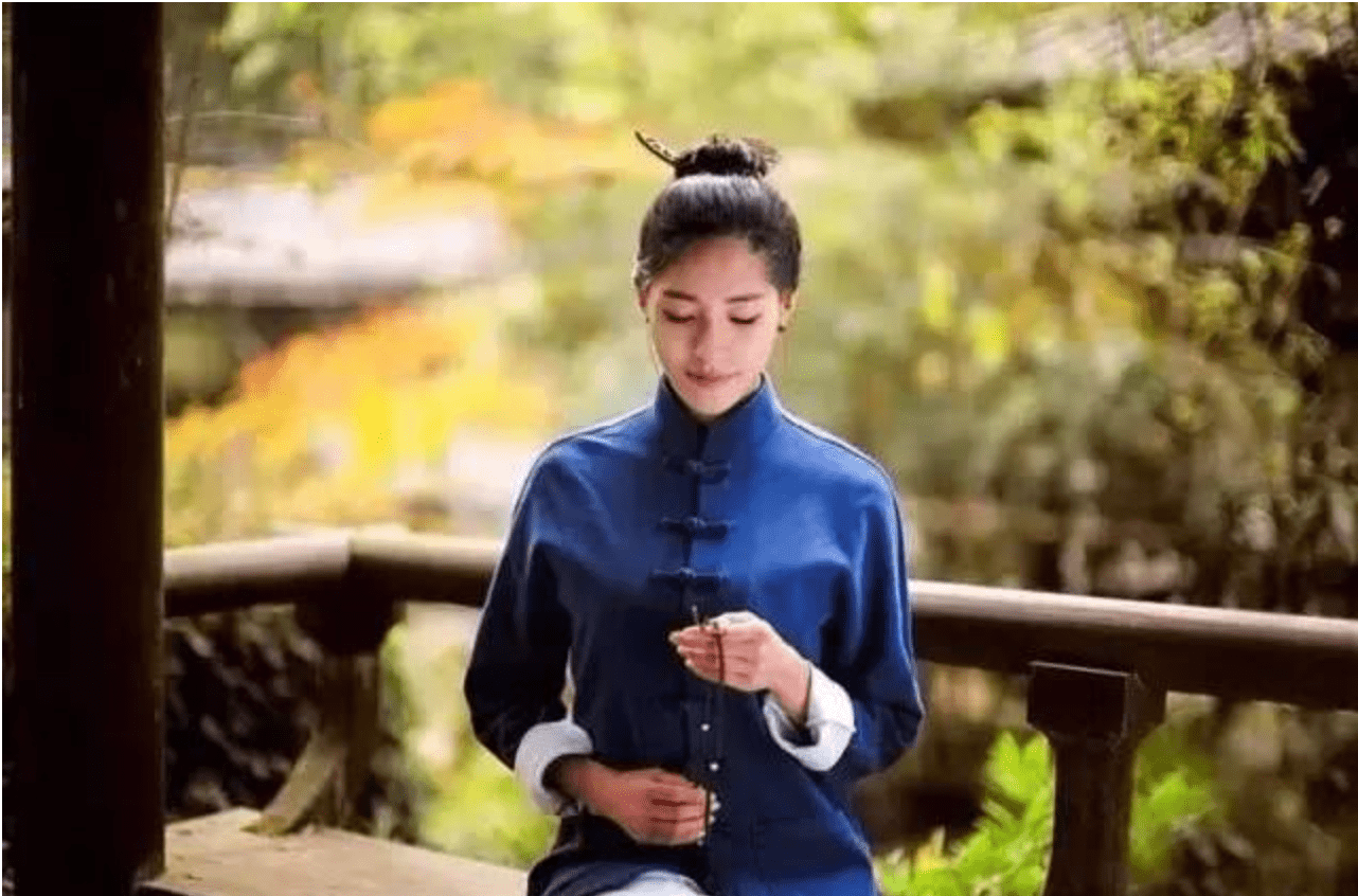 管好自己的嘴,这三件事,烂在肚子里也别和人说,避免惹祸