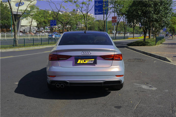 奥迪a3贴改色膜梦幻火山灰 湖南汇格车研