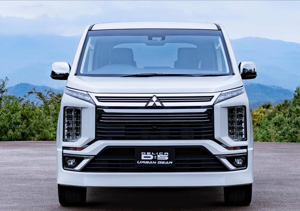 家用mpv领域的全能王柴油动力四驱新款三菱得利卡真给力