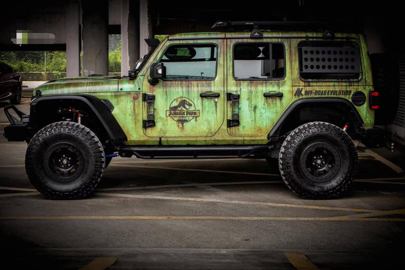 jeep牧马人彩绘丛林探险 没进森林更似进森林_汽车