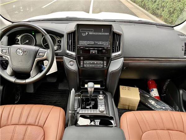 20款丰田酷路泽4500报价 独具匠心霸气非凡