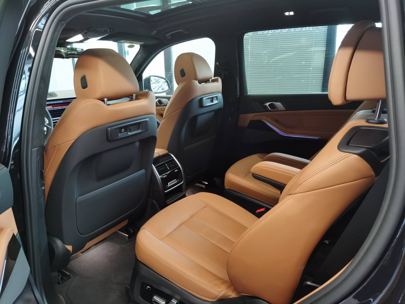 2020款宝马x7时尚七座suv畅销全国现车促