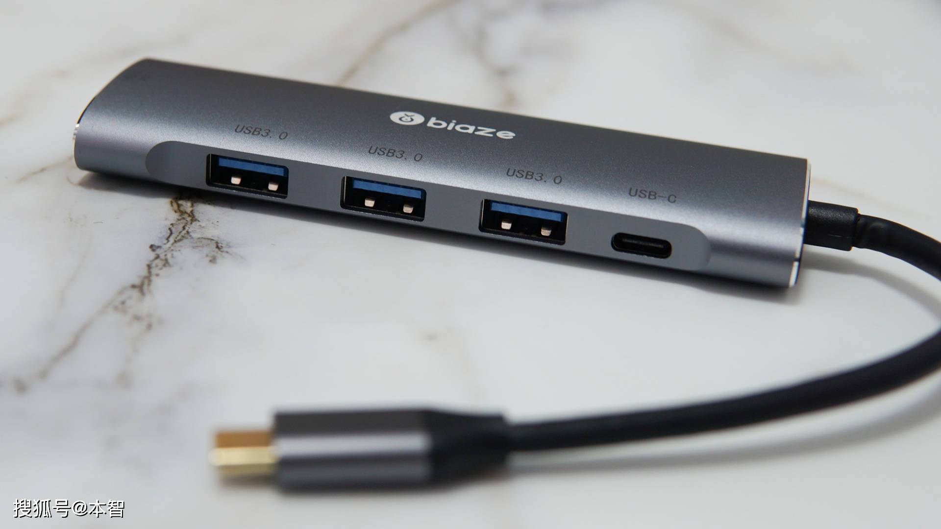 解锁4k 60hz毕亚兹usb type-c扩展坞体验_接口