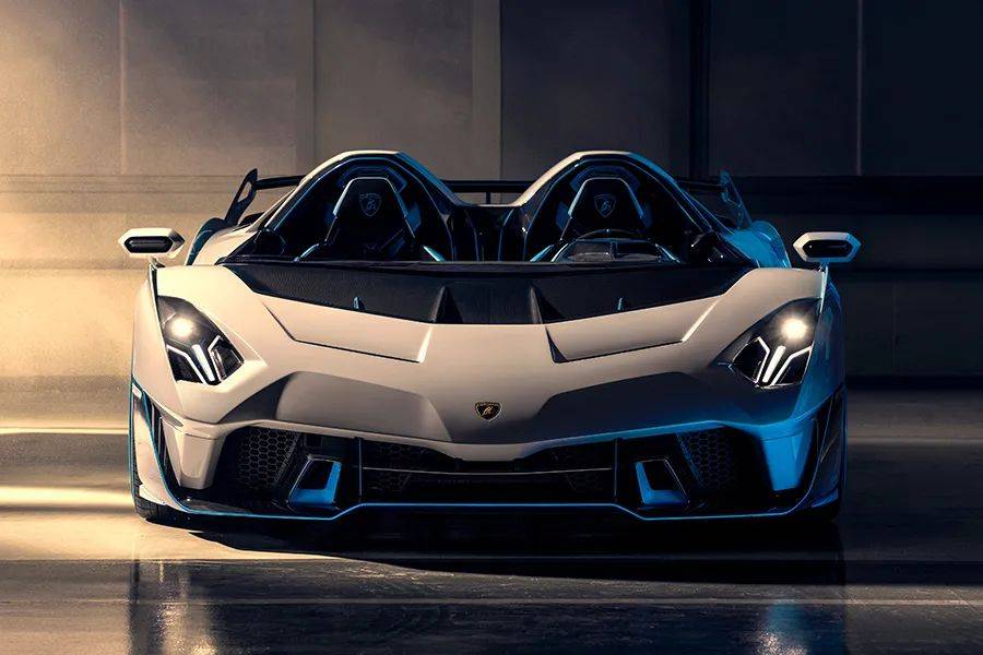 没有挡风玻璃的兰博基尼跑起来会脸疼么