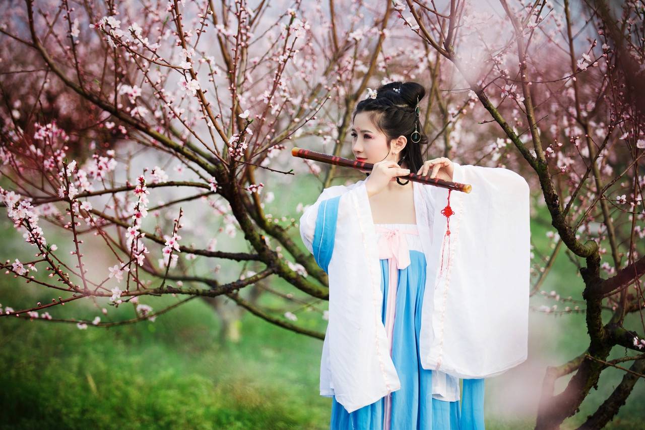 原创春秋美女姐妹,姐姐声名狼藉,妹妹文姜风流快活却善终