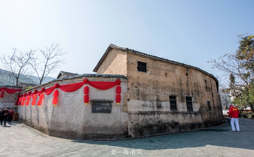 江西龙南隐藏一座五百年古村，此前默默无闻，距离广州约300公里