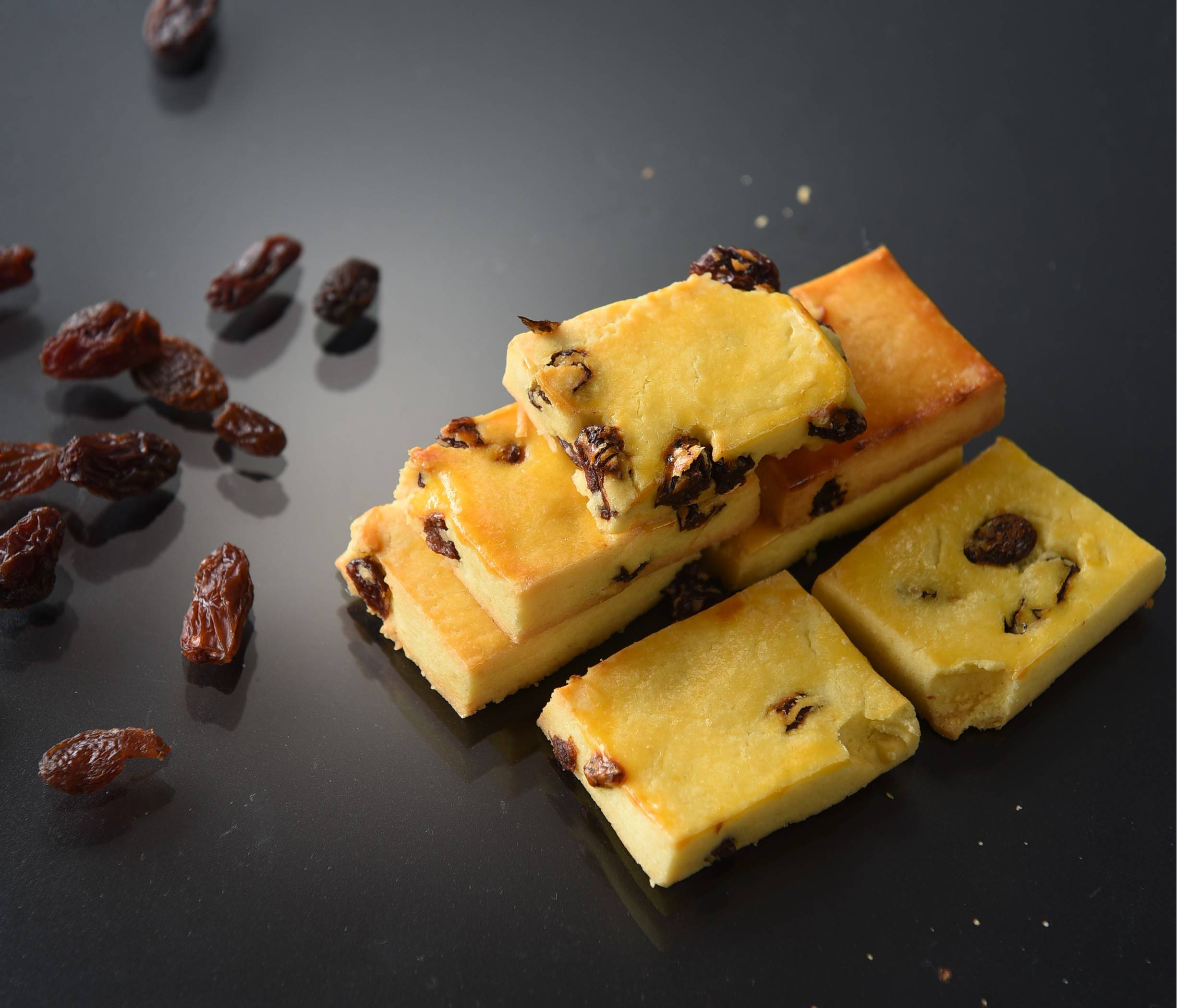 年节家中必备小糕点:葡萄奶酥,奶香浓郁,咬一口酥到直掉渣_黄油