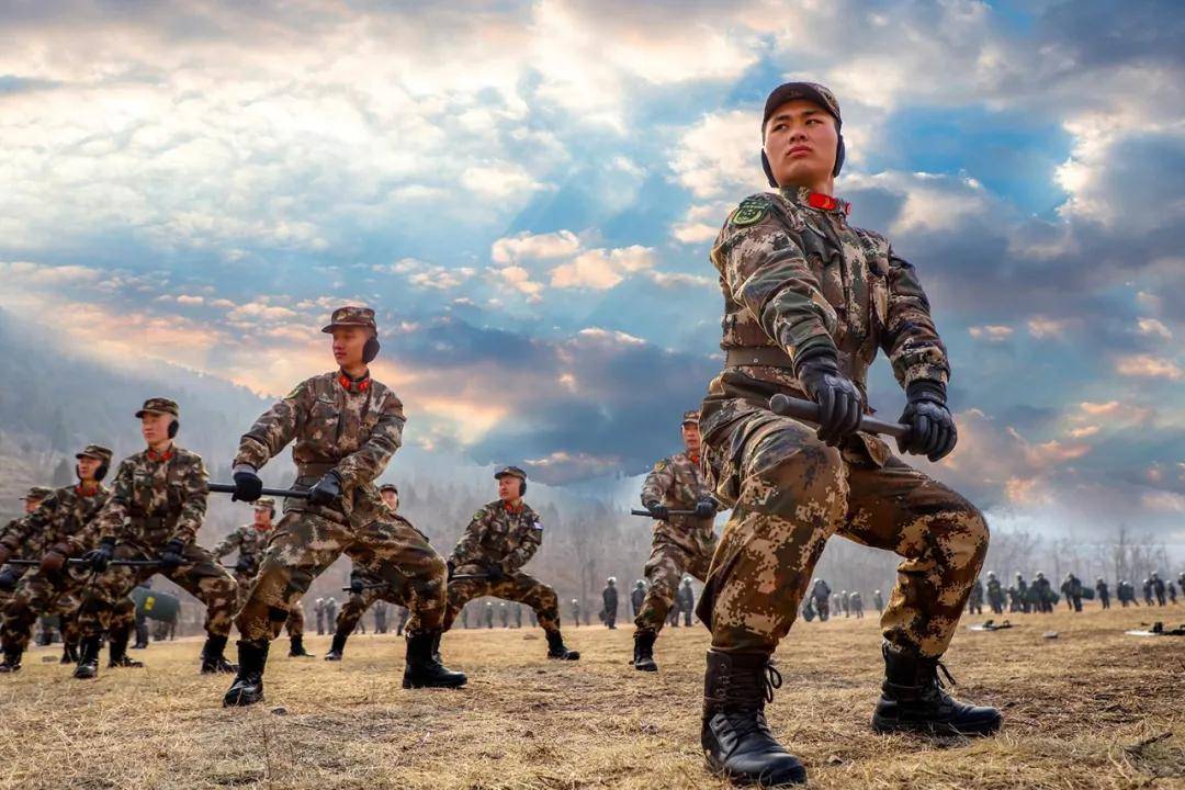 气势如虹 山西武警