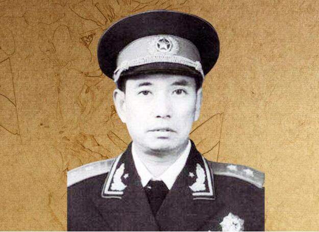 在1946年,4纵刚刚成立时,他就是副司令员,后来吴克华被撤后,他升任