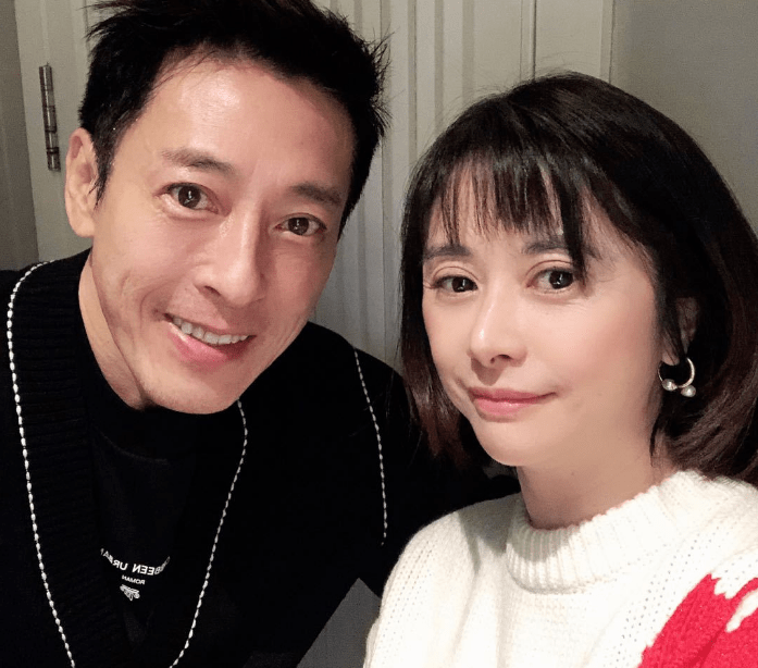 《笑傲江湖》播出24年,吕颂贤晒与何美钿聚餐照:感谢仪琳小师妹