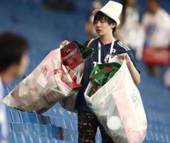 日本人那么爱干净，不止是素质高，网友：看当地的垃圾场
