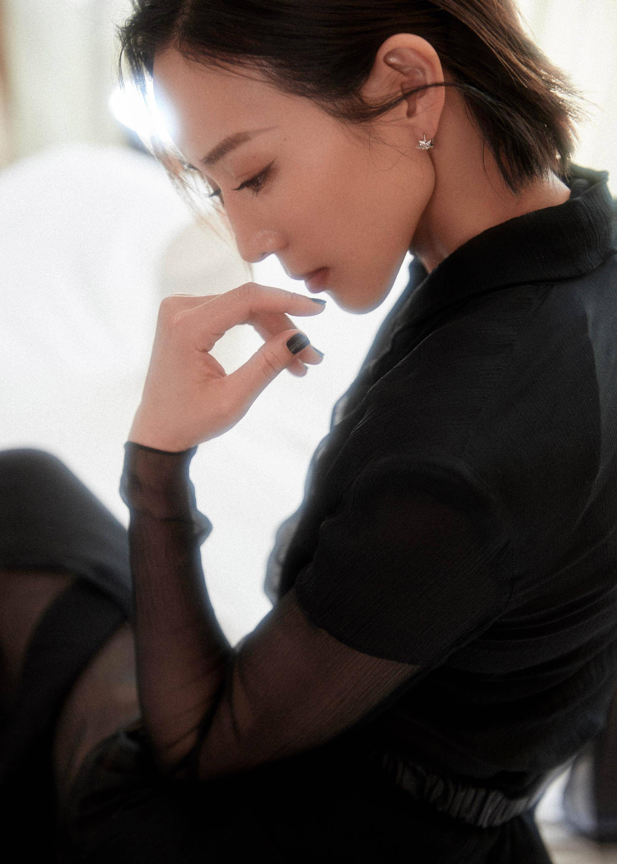 张钧甯亮相电影缉魂首映揭秘电影背后拍摄故事