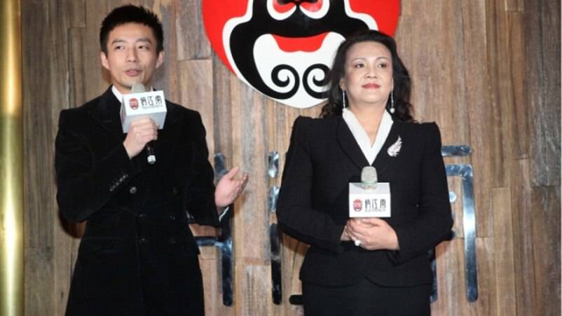 原创张兰回应被判入狱流泪向大s汪小菲道歉怒怼网友你来抓我呀