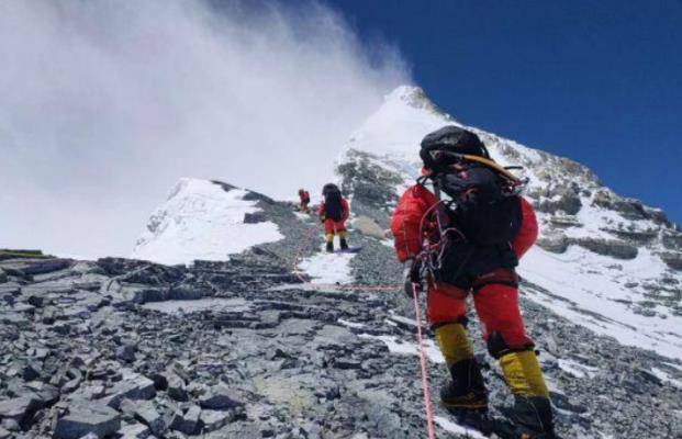 时隔15年！中国测量队成功登顶珠穆朗玛峰，非常值得纪念