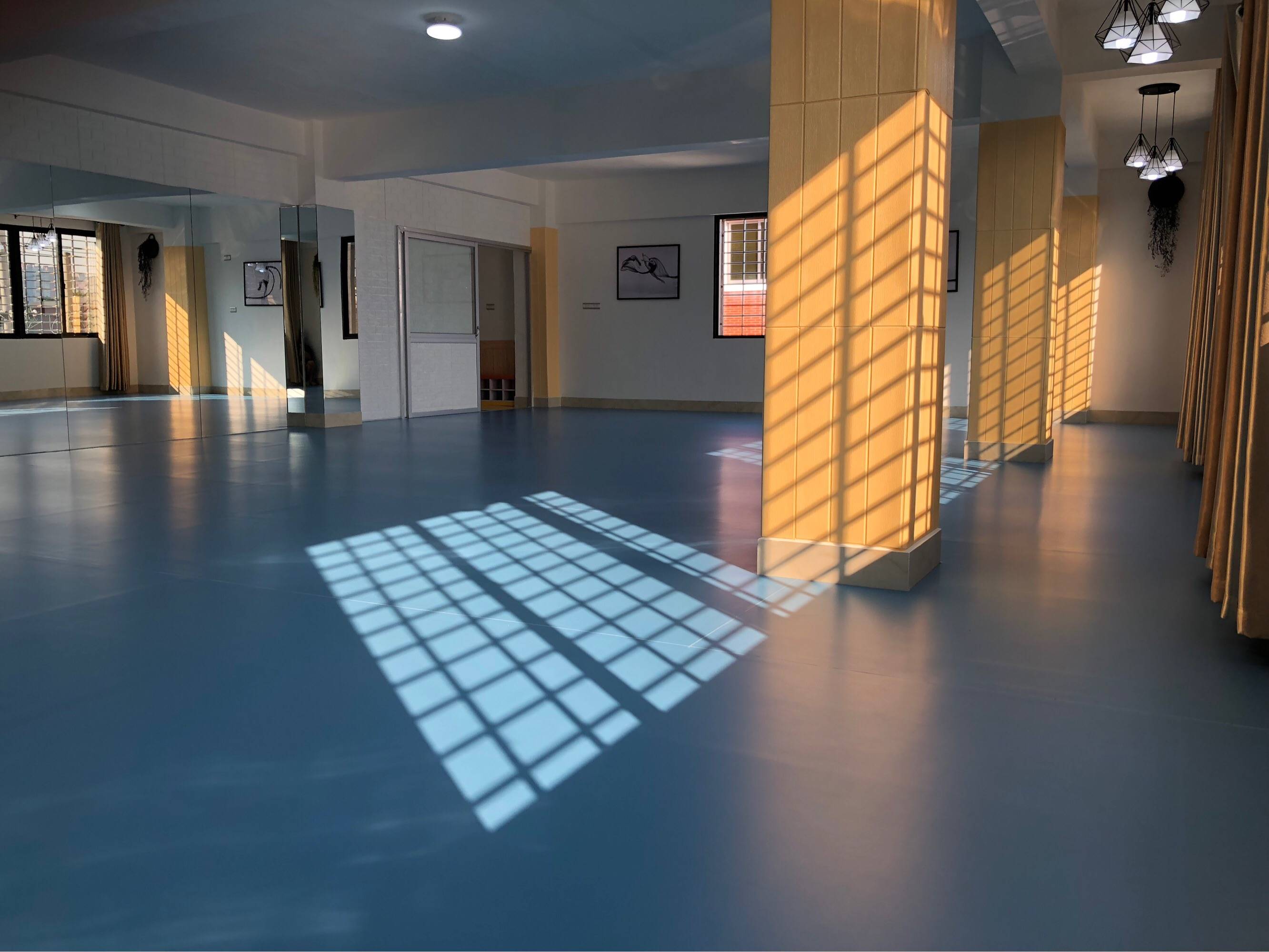 学校舞蹈教室地胶