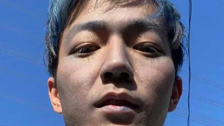 了那首经典的歌曲:|蓝脸的窦尔敦盗御马,红脸的关公战长沙,黄脸的典韦