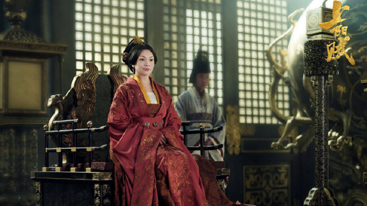 其一是剧中交代的背景,里面的王氏女真的应得上那句"奉天承运"了,12朝