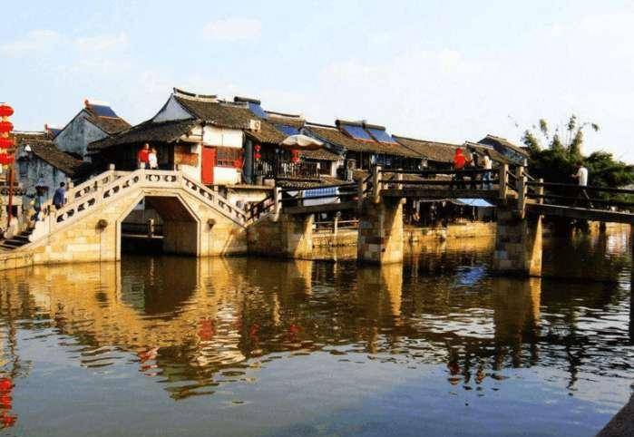 中国最美的五个古镇, 其景色令人感到如同仙境，有机会一定要去