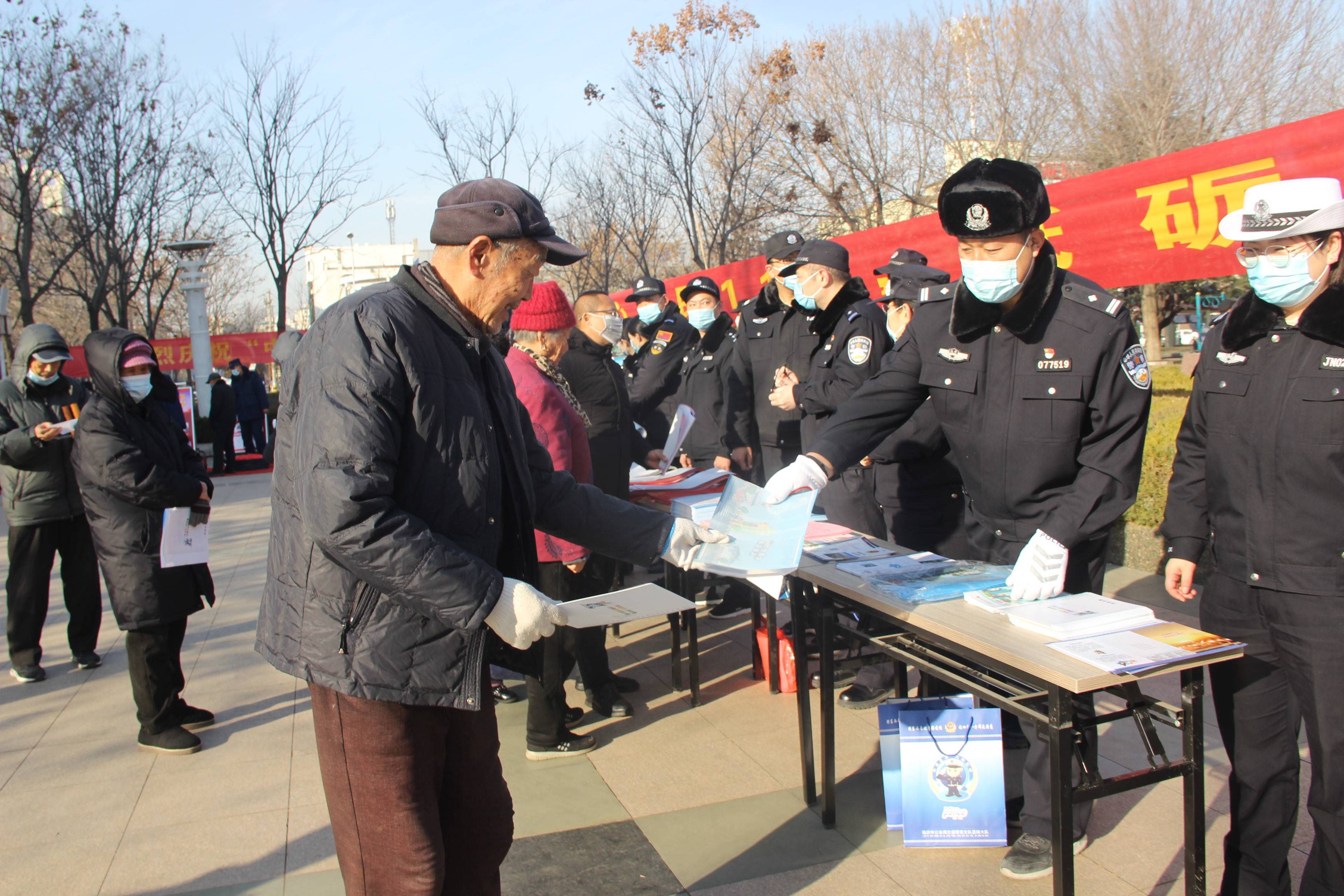 来源:山东省莒南县交警大队 通讯员:张雪 孙运涛 返回搜