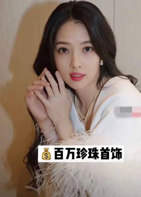 女儿小奶皇百日宴,郭碧婷全程没有机会抱孩子,豪门地位堪忧?