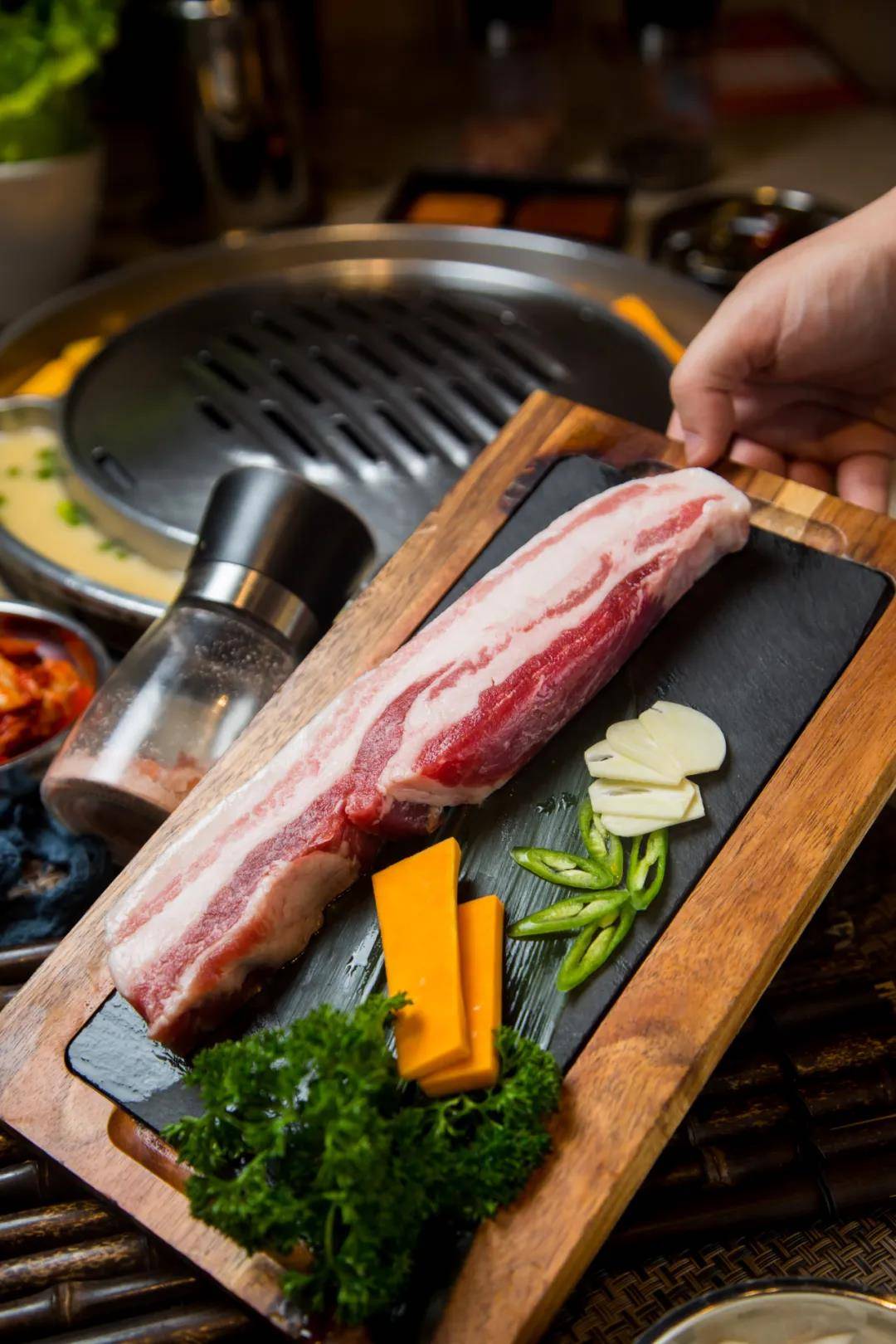 秉承高品质匠人精神,哈哈碳都韩国烤肉收获超高人气