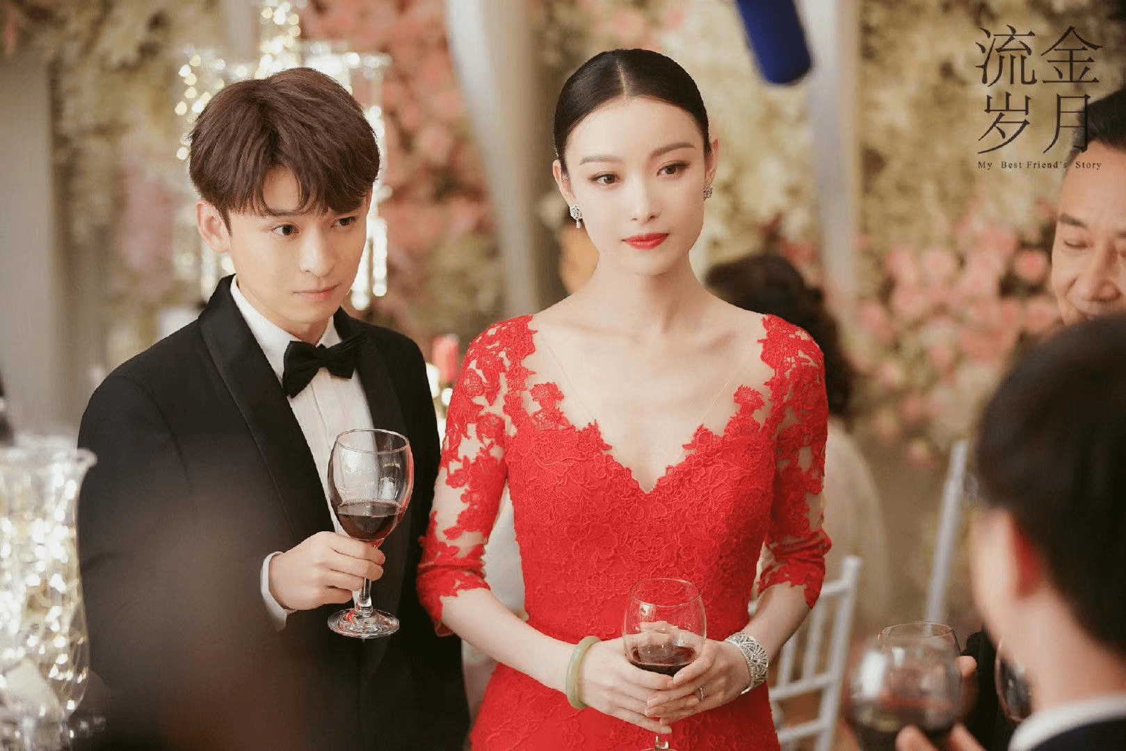 原创董子健拍亲密戏引热议手放倪妮胸被批占便宜网友却力挺董子健