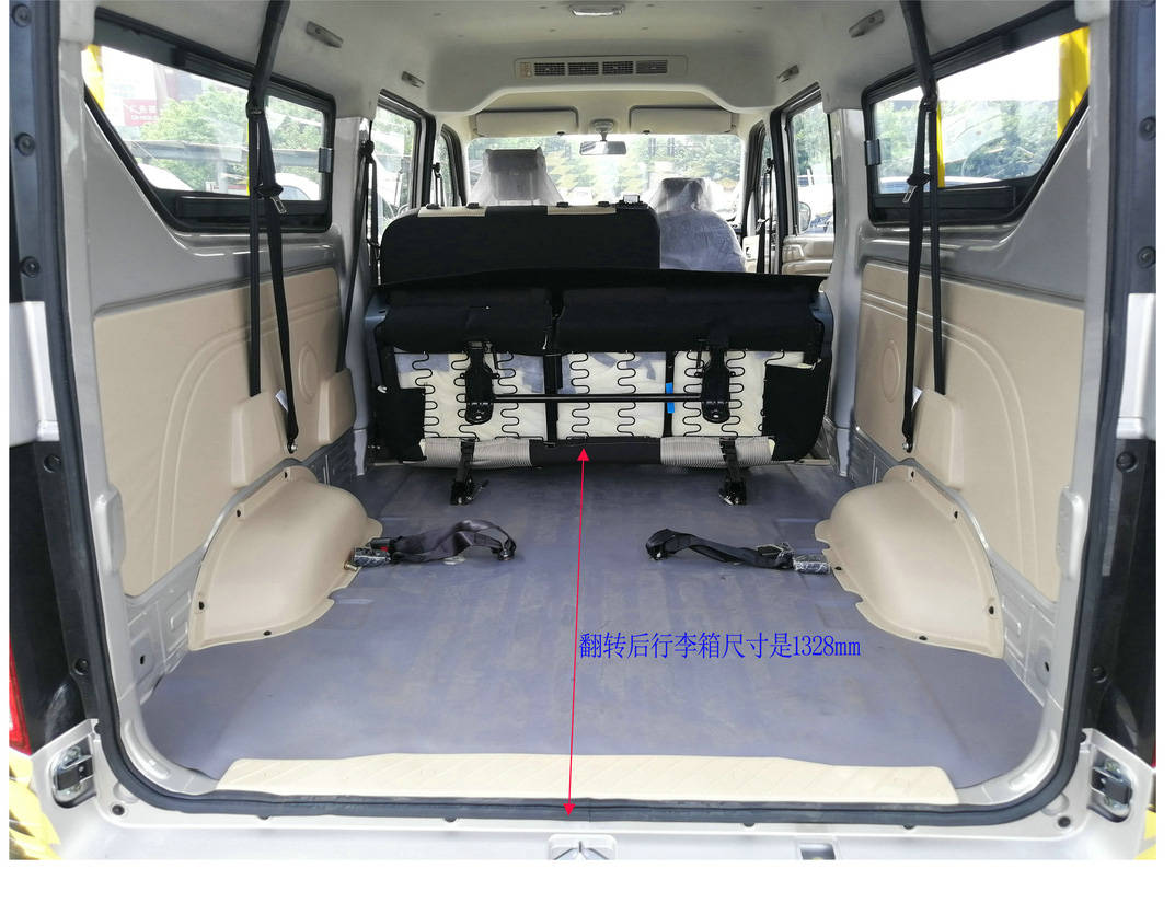 长安全新车型曝光,车高近2米,轴距近3米,7座布局,不用烧油