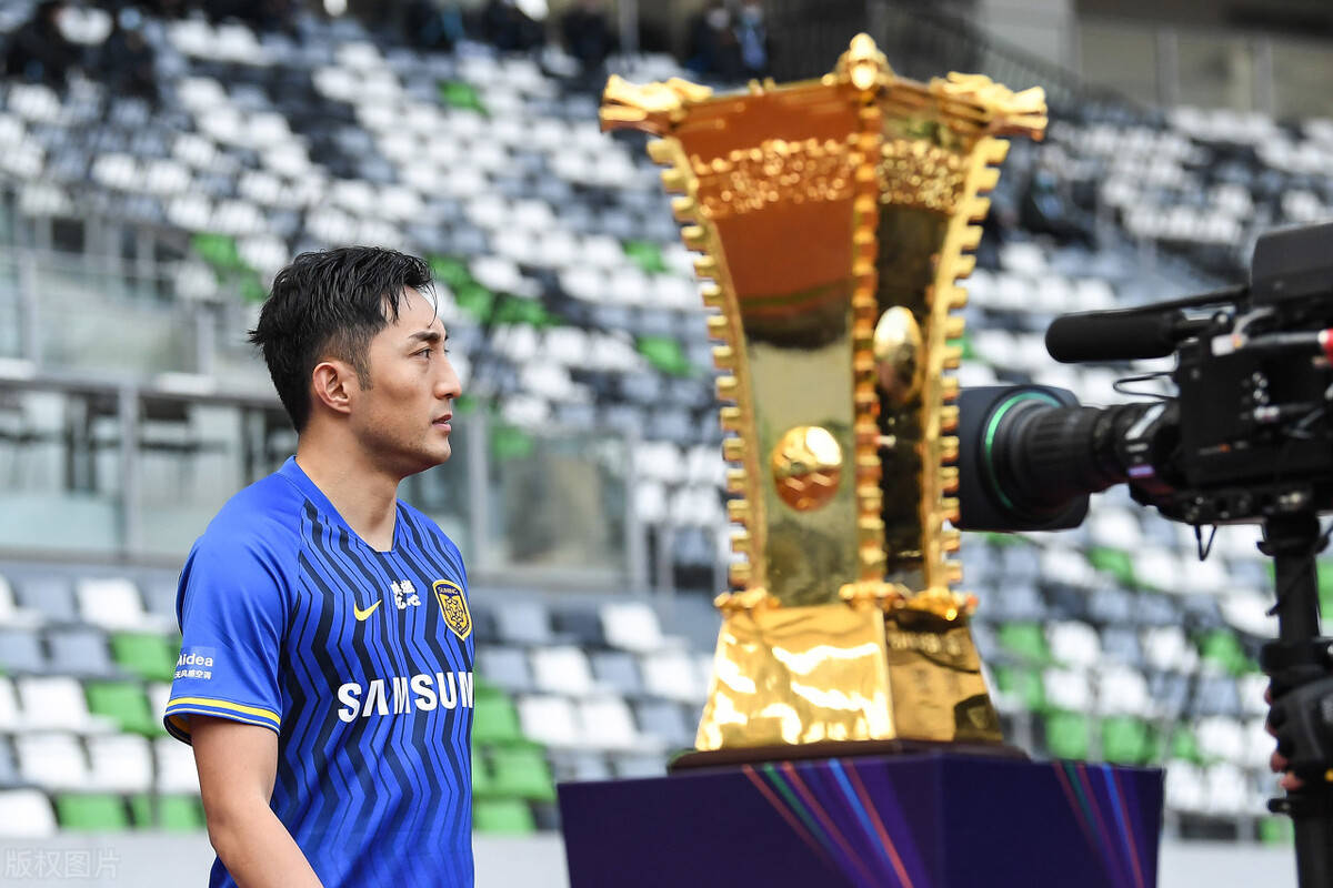 大连足坛或有望迎功勋回归,曾是国字号主力,效力过中超冠军队_杨博