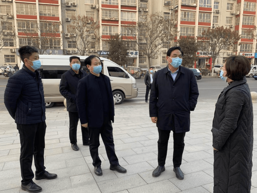 孙永振副市长莅临濮阳市第十中学督导疫情防控工作