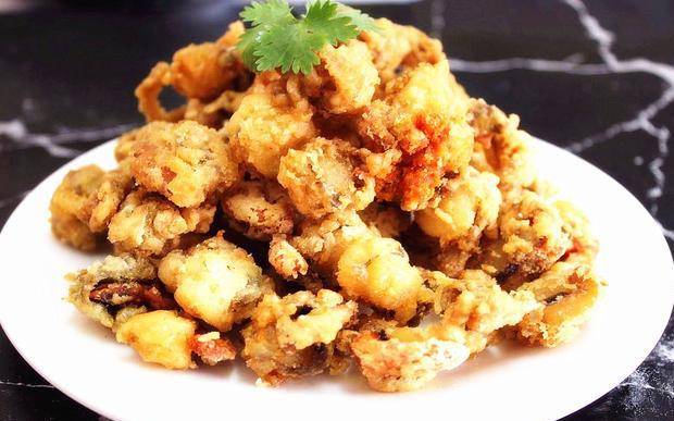 给家里人吃,家人都说不错,所以二姐和大家说一下这个炸扇贝肉的做法