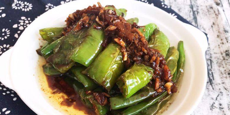 下饭神器蒸辣椒鸡蛋一定开胃