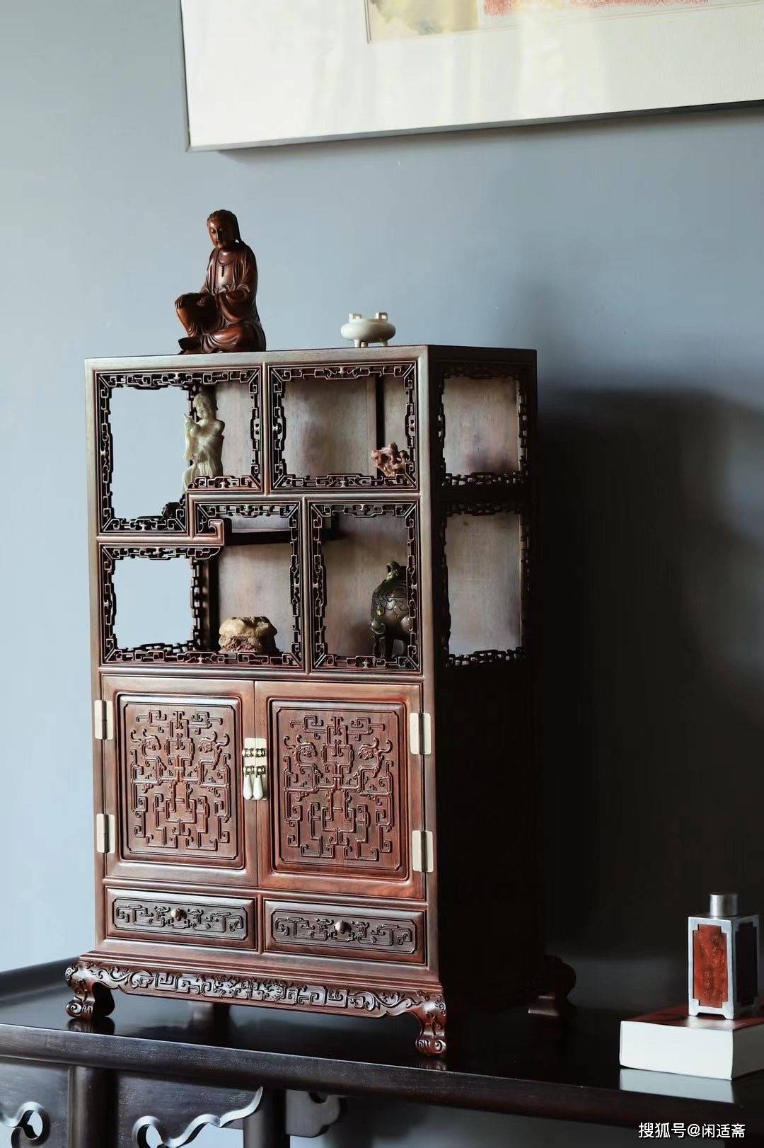 文人案头雅柜,小叶紫檀,夔龙纹博古柜_纹饰