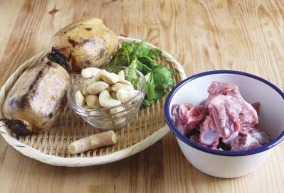 莲藕排骨汤怎么做颜色更好看 19598777cc7042829a32323ffd95f271.jpeg