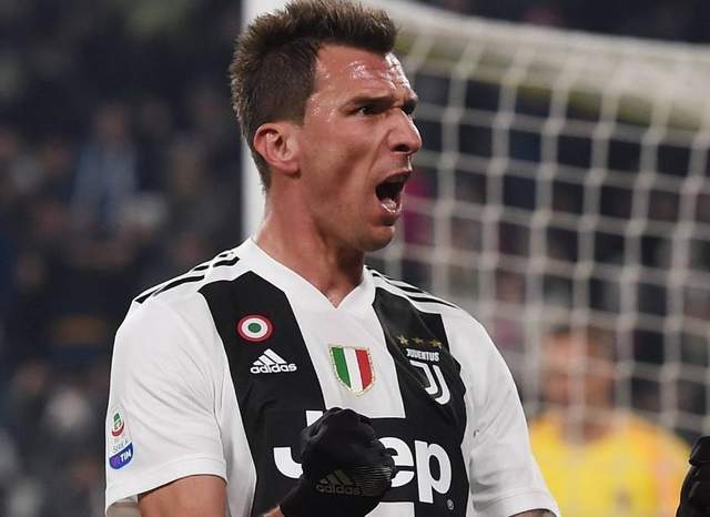 34岁世界巨星0转会费空降米兰,双方马上签约_基奇