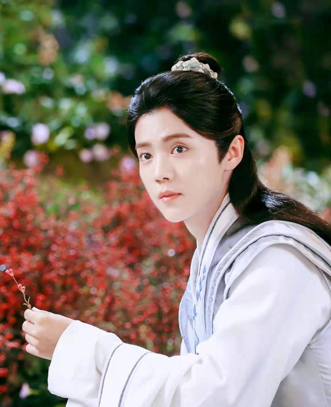 《天官赐福》双男主!曝韩娱过世cp正在接触,选角让书粉圆梦_吴亦凡