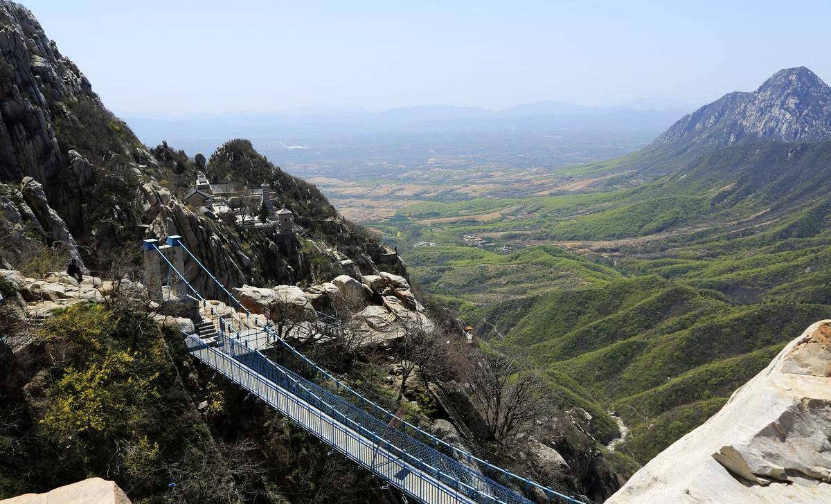 新郑荥阳gdp_新郑机场图片(2)