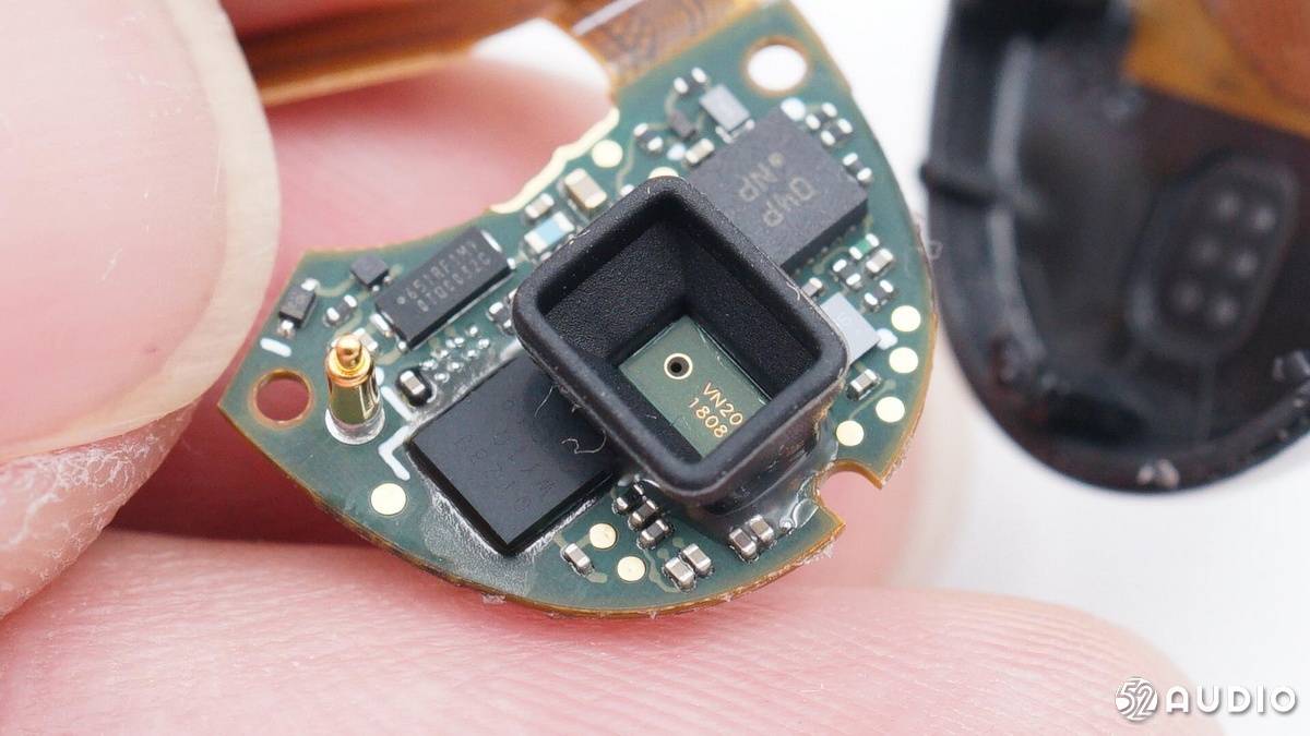 拆解报告:bose sport earbuds真无线蓝牙耳机_充电