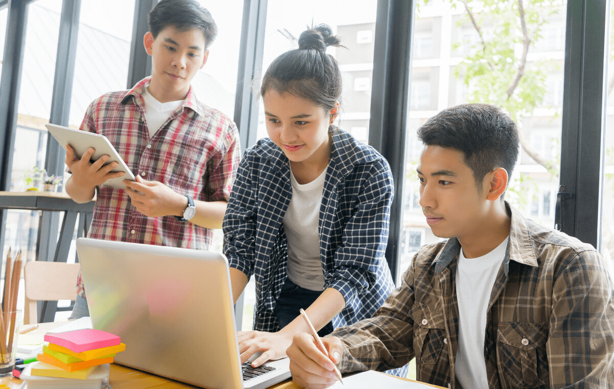 原创培养一名大学生需要花多少钱对于普通家庭来说可能不算小数目