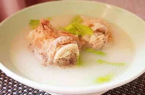 19f4cb440d684d1ab7cd9b005baff554.jpeg