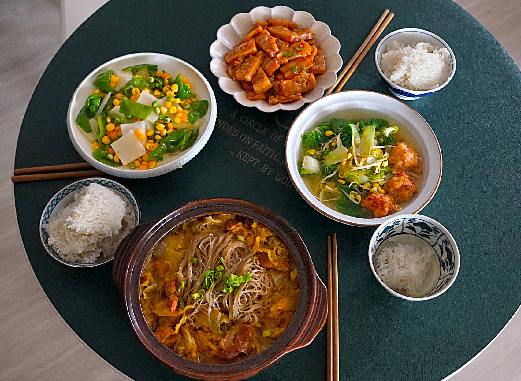 原创上大学的女儿,第一次做饭就惊艳全家,每道菜的味道都棒极了