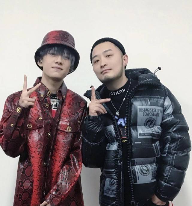 吴宣仪前队友江璟儿没出道,反而被老板求婚_夏震