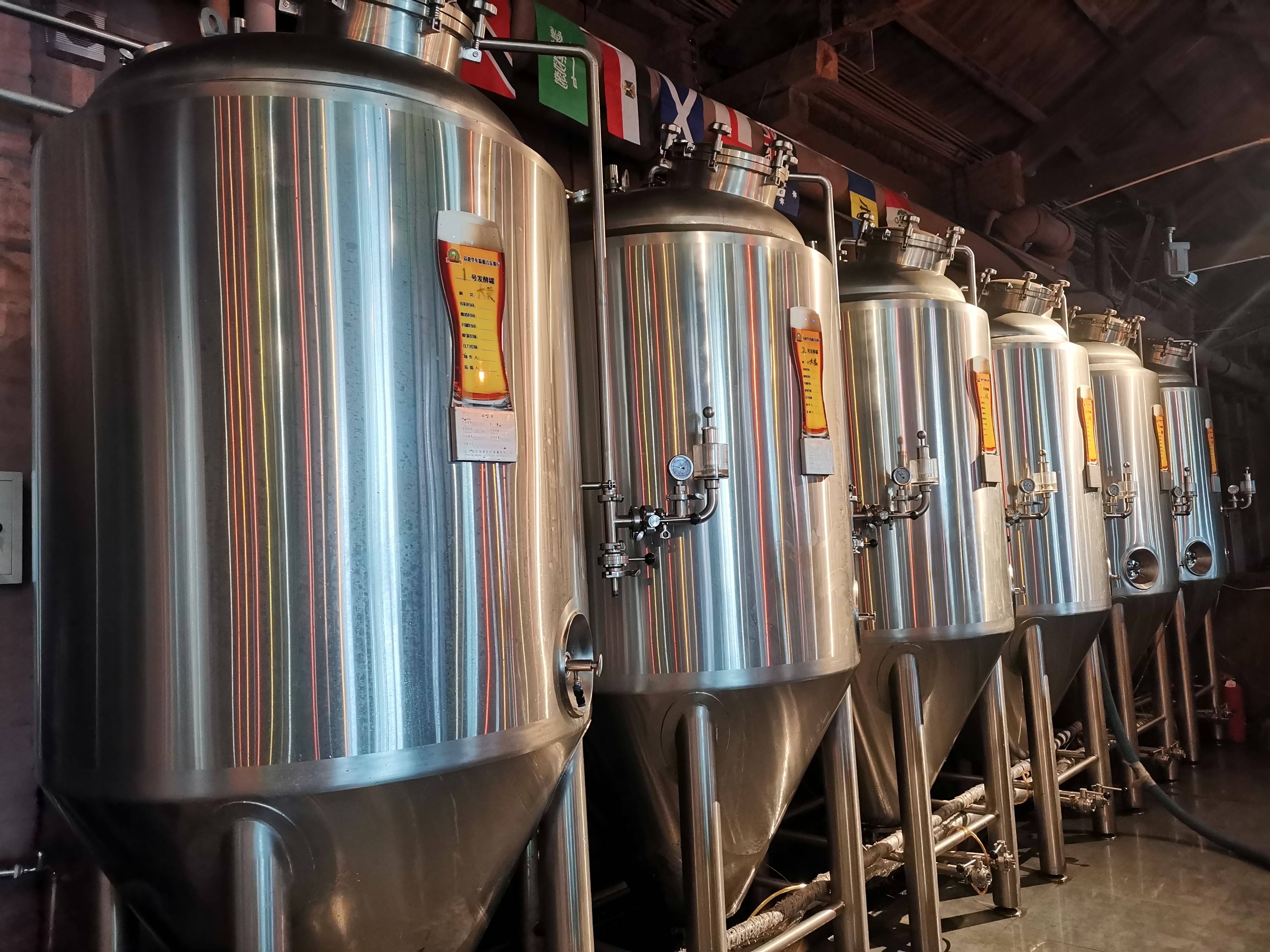 山东精鹰精酿啤酒设备 返回搜